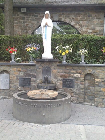 Nuestra Senora de Banneux (Virgen de los Pobres)