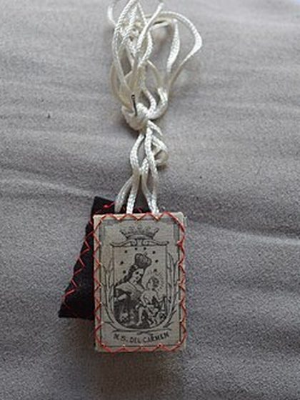 Nuestra Senora del Carmen (Escapulario)